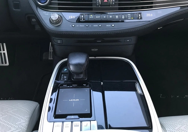 Lexus LS cena 250000 przebieg: 117800, rok produkcji 2017 z Hajnówka małe 742